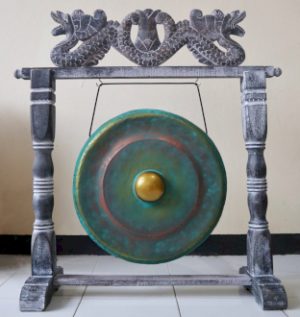 Srednje velik gong v stojalu – 35cm