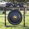 Velik gong v starinskem stojalu – 80cm