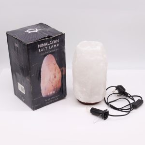 Kristalna himalajska solna svetilka – in podstavek približno 8–10 kg