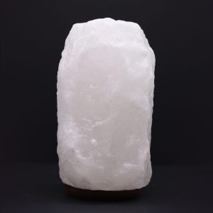 Kristalna himalajska solna svetilka – in podstavek približno 8–10 kg