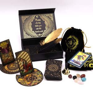 Tarot set Let the Magic Begin – luksuzne tarot karte z zlatim tiskom
